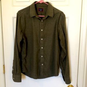 Untuckit long-sleeve shirt size Medium slim fit, used but in excellent shape.